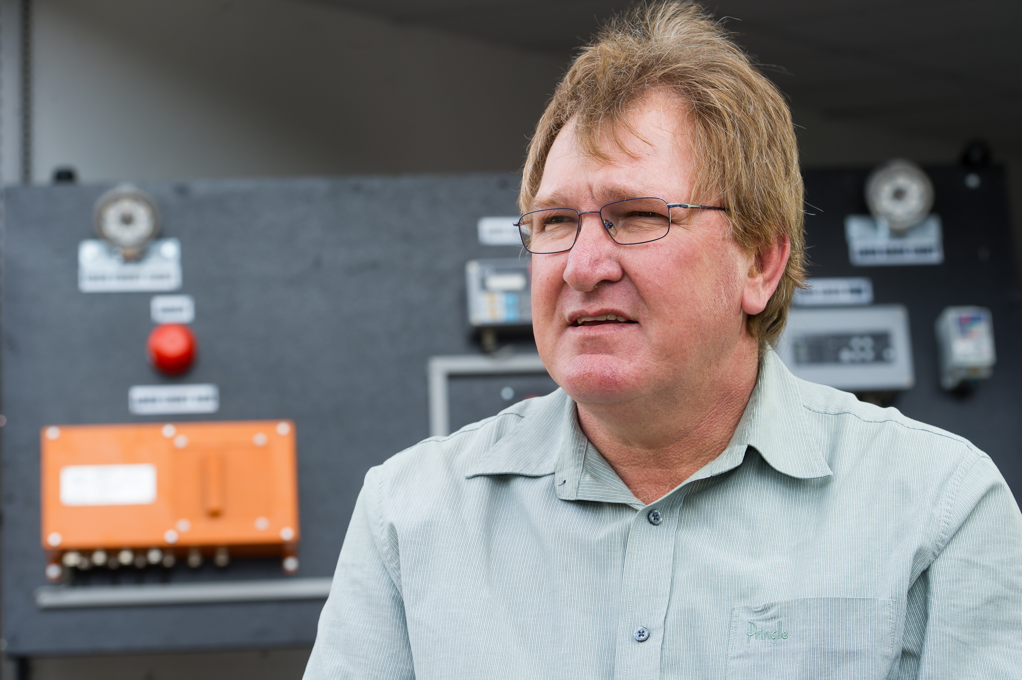 Anglo Applaud Awards 2012 Nominee - Coenie Mynhardt ( Engineering manager) in interview with film crew